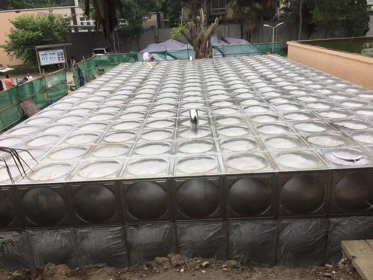 組合儲(chǔ)水不銹鋼保溫水箱