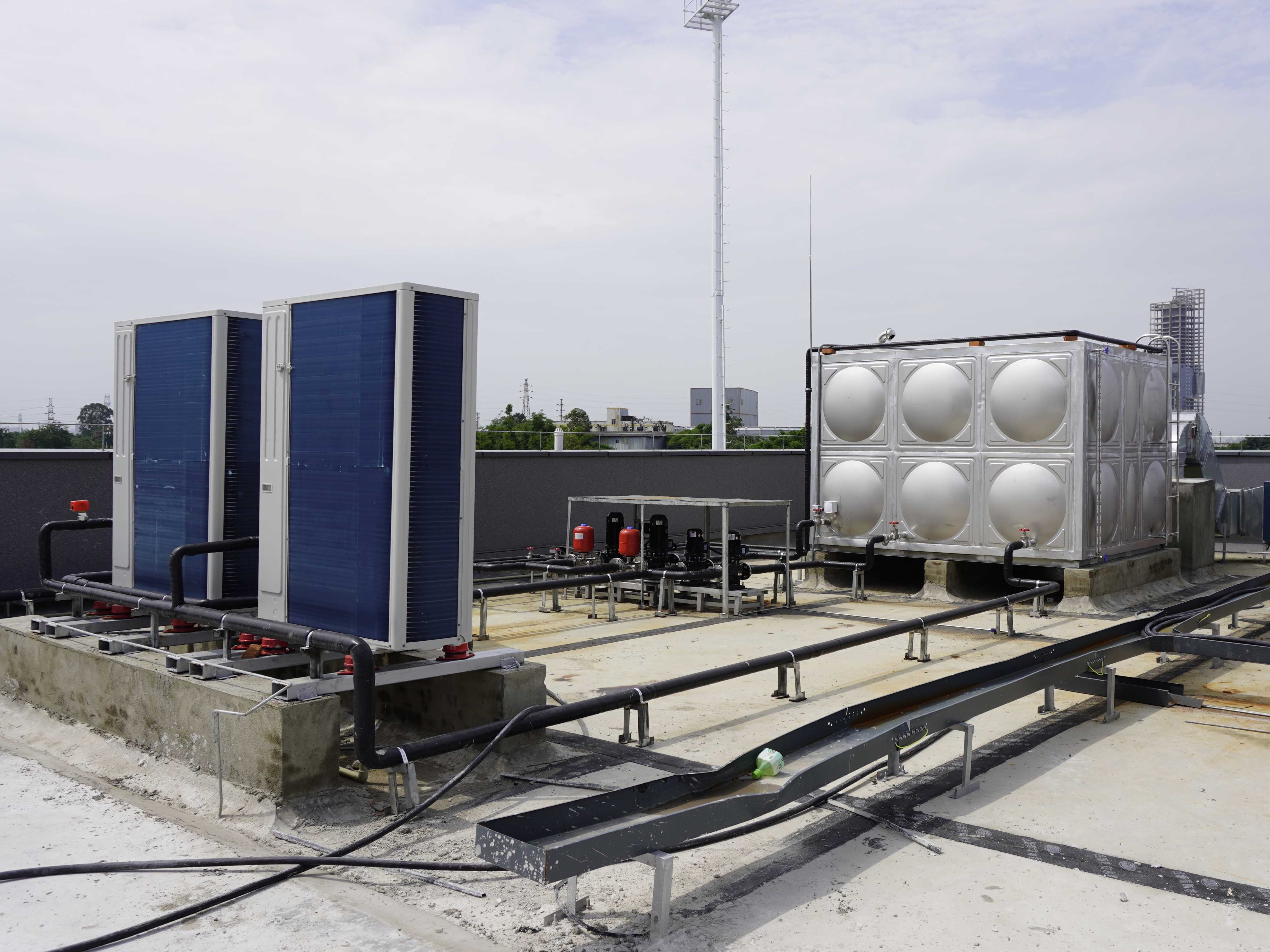 向陽橋某學校中央熱水系統(tǒng)采購安裝